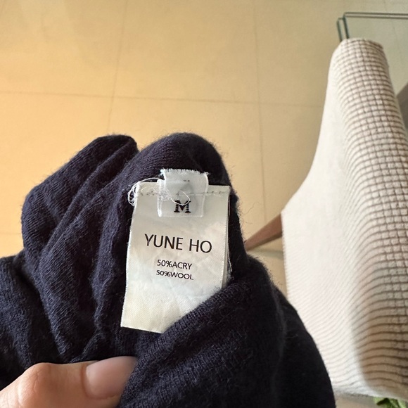 Classic Black Women's Polo Top - Picture 4 of 5